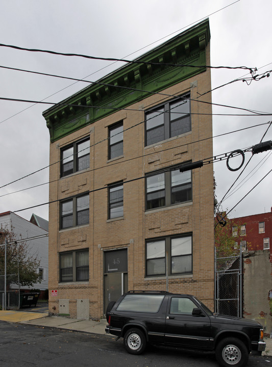 45 Clifton Pl in Jersey City, NJ - Building Photo