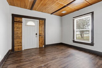 1617 NW 7th St in Oklahoma City, OK - Building Photo - Building Photo