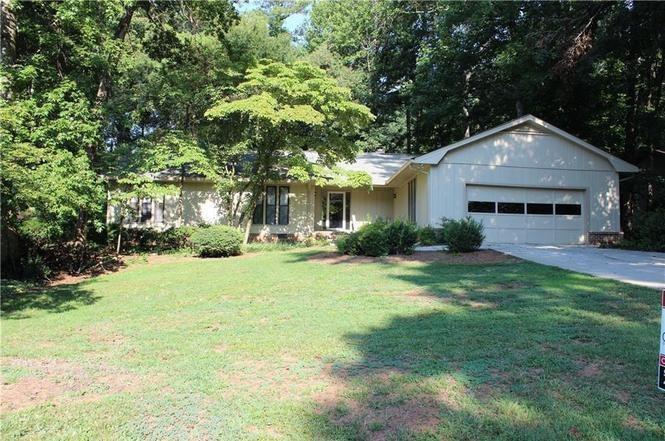 3526 Clubland Dr in Marietta, GA - Building Photo