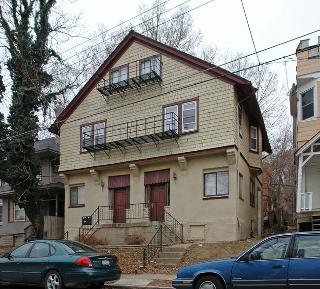 2307-2309 Maplewood Ave in Cincinnati, OH - Building Photo - Building Photo