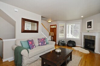 6407 9th Ave NE in Seattle, WA - Building Photo - Building Photo