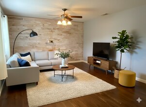 9658 Gruwell Way in Elk Grove, CA - Building Photo - Building Photo