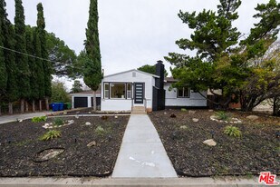 7755 Day St in Los Angeles, CA - Building Photo