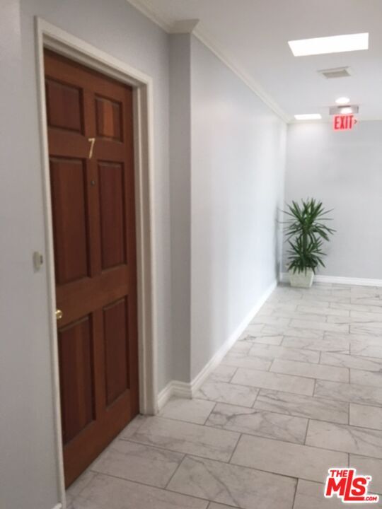 12205 Gorham Ave in Los Angeles, CA - Building Photo - Building Photo