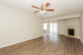 23837 N 40th Dr in Glendale, AZ - Building Photo - Building Photo