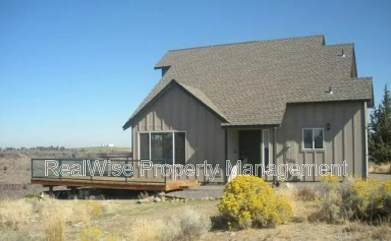 12599 SW Spur Pl in Terrebonne, OR - Building Photo