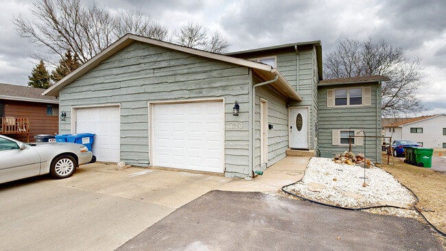 4618 S Louise Ave, Unit 4618 S Louise Avenue