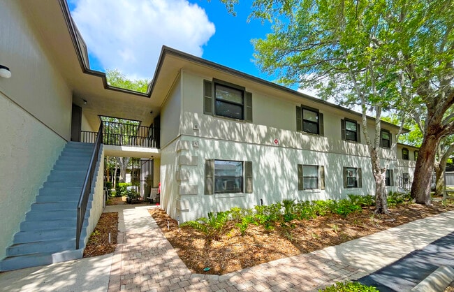 property at 6 Santiago Ct