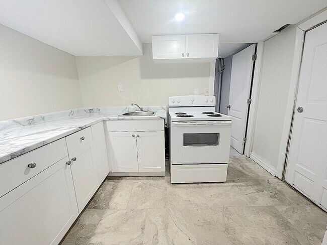 761 Cataraqui St in Windsor, ON - Building Photo - Building Photo