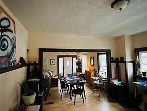 1348 N Gale St in Indianapolis, IN - Foto de edificio - Building Photo