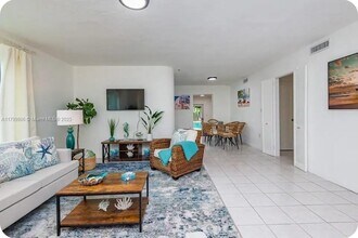 1635 Fletcher St in Hollywood, FL - Building Photo - Building Photo
