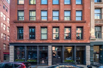 7-9 Harrison St in New York, NY - Building Photo - Building Photo