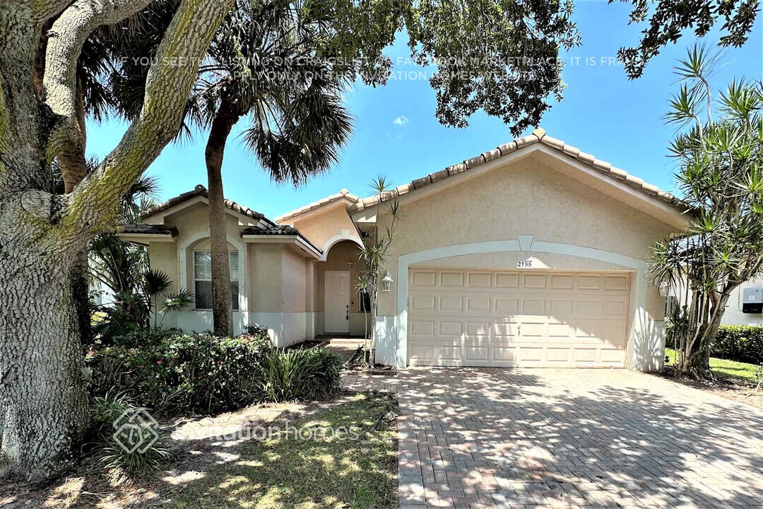 2188 N 72nd Terrace in Pembroke Pines, FL - Foto de edificio