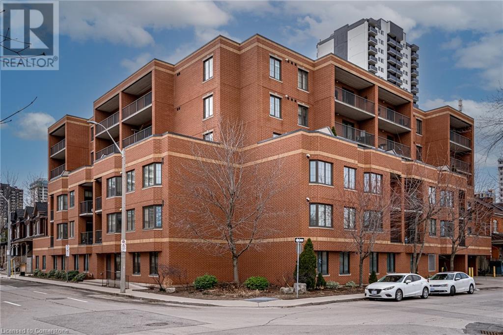 47 Caroline St N in Hamilton, ON - Building Photo