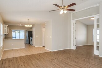 8749 Morrison Oaks Ct in Tampa, FL - Building Photo - Building Photo