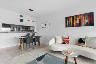 540 West Ave in Miami Beach, FL - Building Photo - Building Photo