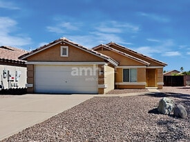 8655 E Crescent Ave in Mesa, AZ - Building Photo