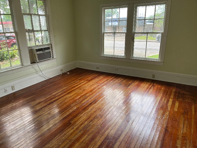 131B Center St in New Iberia, LA - Building Photo - Building Photo