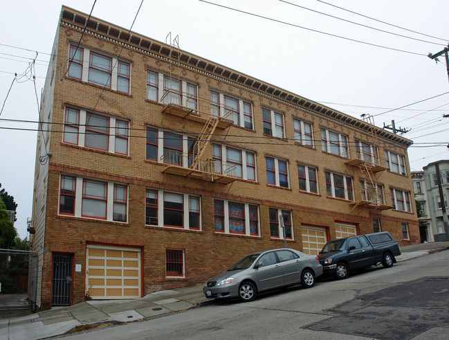 294 Carl St in San Francisco, CA - Building Photo - Building Photo