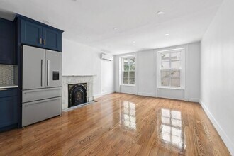 105 St Felix St, Unit 2 in Brooklyn, NY - Building Photo - Building Photo