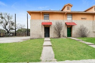 7802 Richard Frank Way in San Antonio, TX - Building Photo