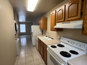 300 E Carthage Ave in Russellville, AR - Building Photo - Building Photo
