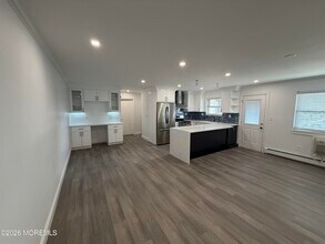 135 Wharfside Dr in Monmouth Beach, NJ - Building Photo - Building Photo