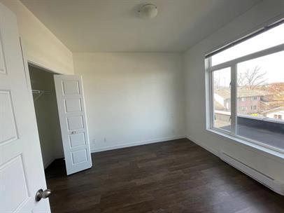 1032 N Park St in Victoria, BC - Building Photo - Building Photo