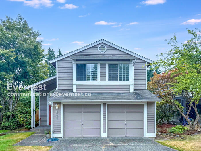 24341 SE 42nd Pl in Issaquah, WA - Building Photo