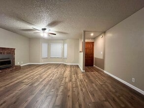 1688 University Ave in Madera, CA - Building Photo - Building Photo