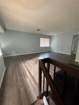 167 Wimbledon Lakes Dr in Plantation, FL - Building Photo