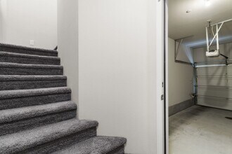 7415 Snowy Owl St in North Las Vegas, NV - Building Photo - Building Photo