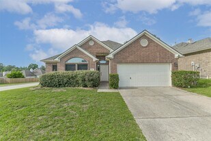 2212 Highland Crossing Dr in Conroe, TX - Building Photo