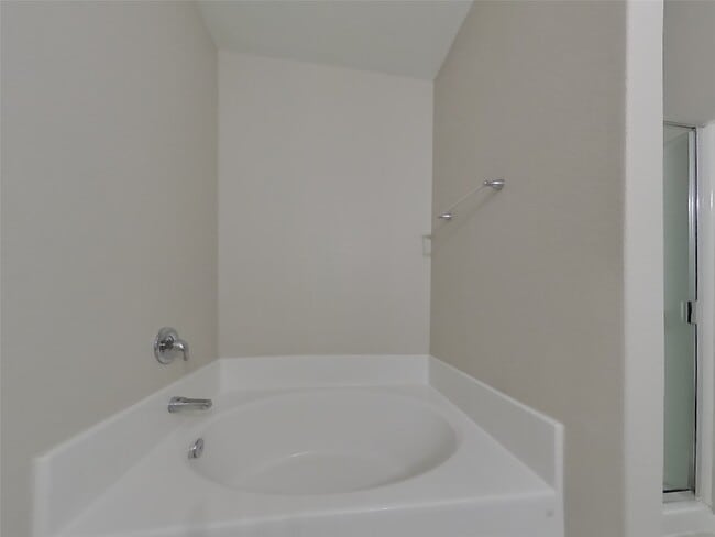 property at 916 American Monarch Dr