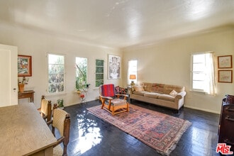 8437 Waring Ave in West Hollywood, CA - Building Photo - Building Photo