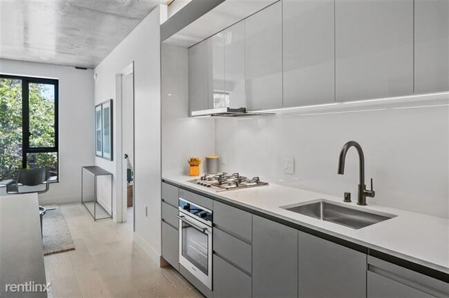 960 Market St in San Francisco, CA - Building Photo - Building Photo