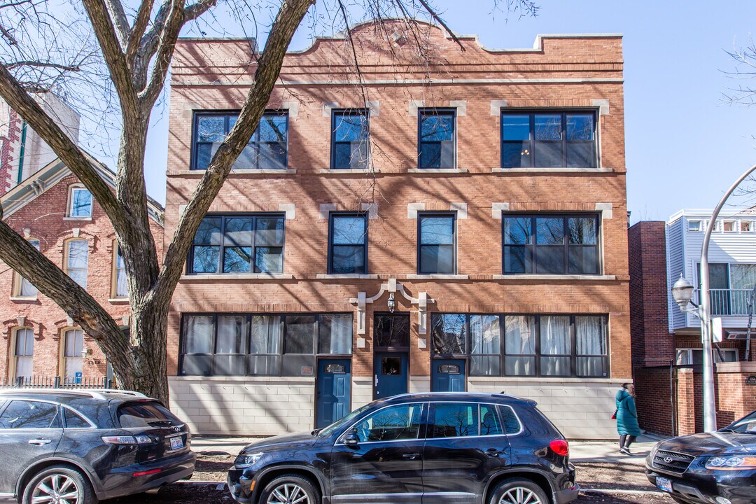1350 N Wolcott Ave in Chicago, IL - Building Photo