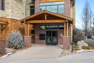 712 Centre Ave in Fort Collins, CO - Foto de edificio - Building Photo