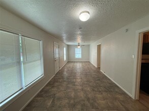 1116 Johnson St in Pasadena, TX - Building Photo - Building Photo