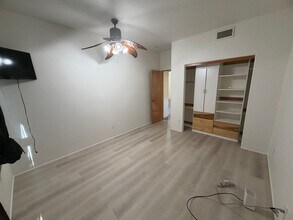 8136 Sleeping Bear Dr NW in Albuquerque, NM - Building Photo - Building Photo