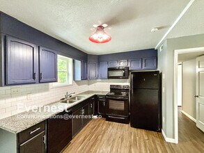 1565 Burns Ave in East Ridge, TN - Building Photo - Building Photo