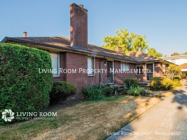 property at 1525 NE 19th Ave