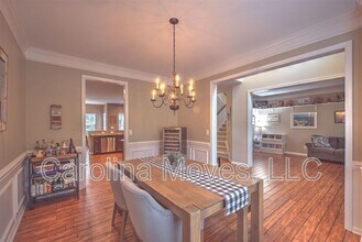 2 Roanoke Way in Greenville, SC - Building Photo - Building Photo