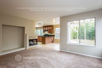 8278 Olander Way in Sacramento, CA - Building Photo - Building Photo