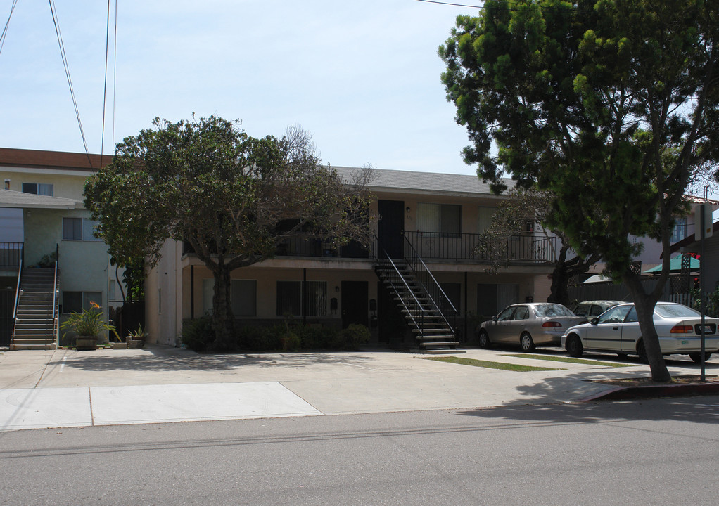 4213 5th Ave in San Diego, CA - Foto de edificio