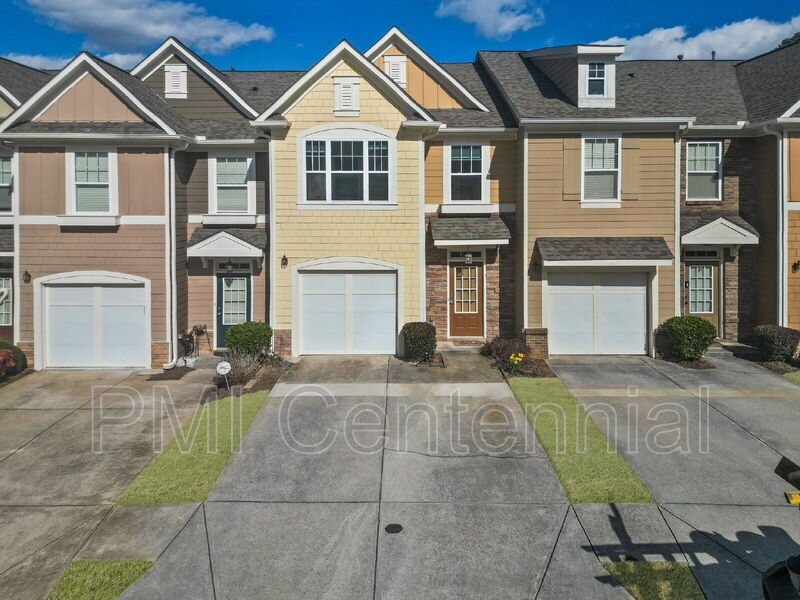 2048 Lakeshore Overlook Cir NW in Kennesaw, GA - Building Photo