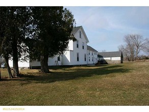 319 Belmont Ave in Belfast, ME - Building Photo - Building Photo