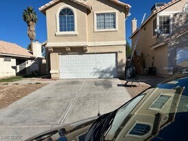 5832 Ballinger Dr in Las Vegas, NV - Building Photo