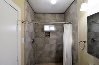 2211 Davis St photo'