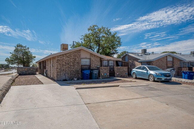 11450 Sundrop Ct in El Paso, TX - Building Photo - Building Photo